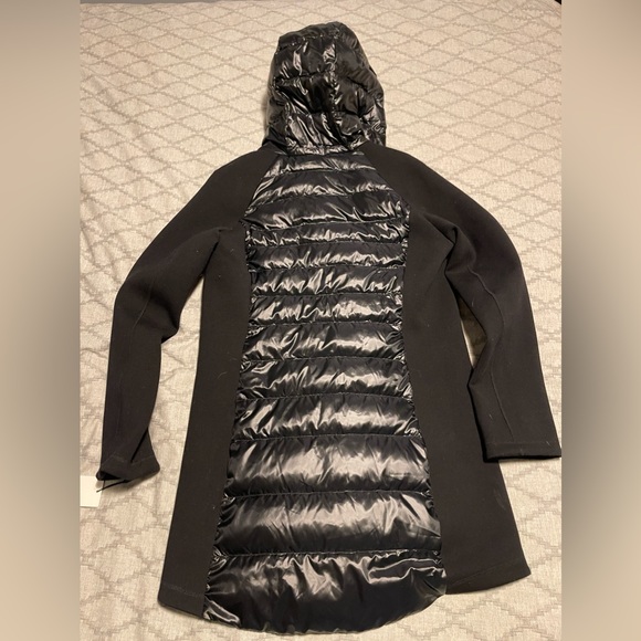 Women’s Med Down Filled Calvin Klein Jacket - Picture 2 of 8